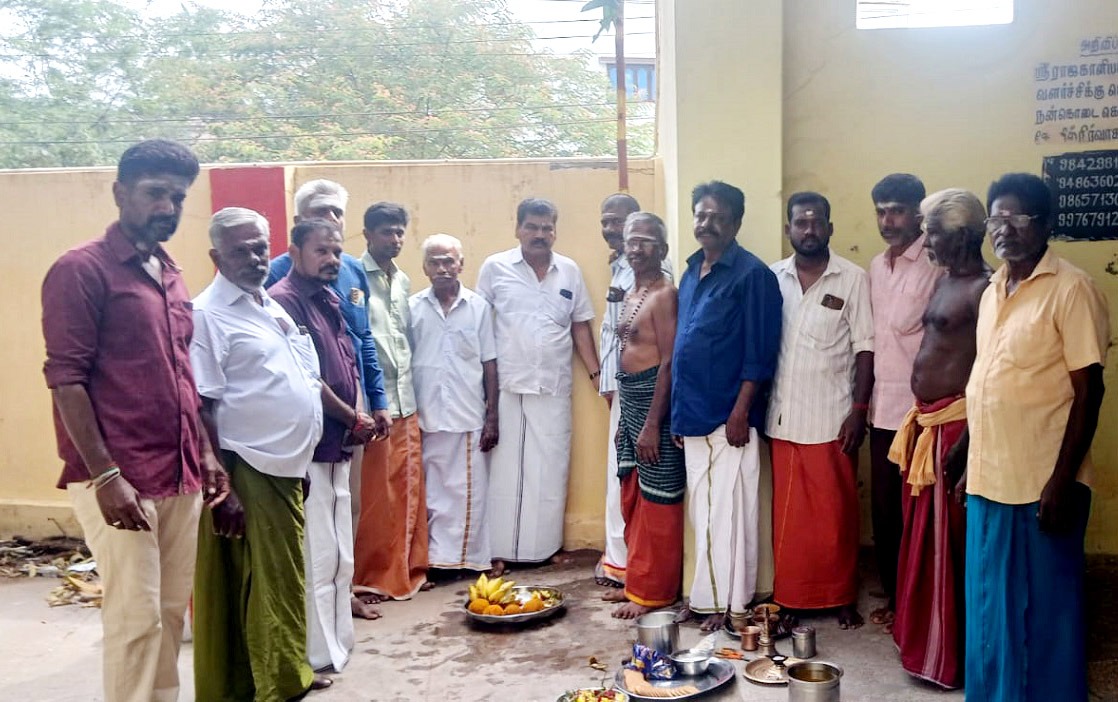 திருப்புத்தூர் ராஜகாளியம்மன் கோயிலில் முகூர்த்தக்கால்  நடும் வைபவம்