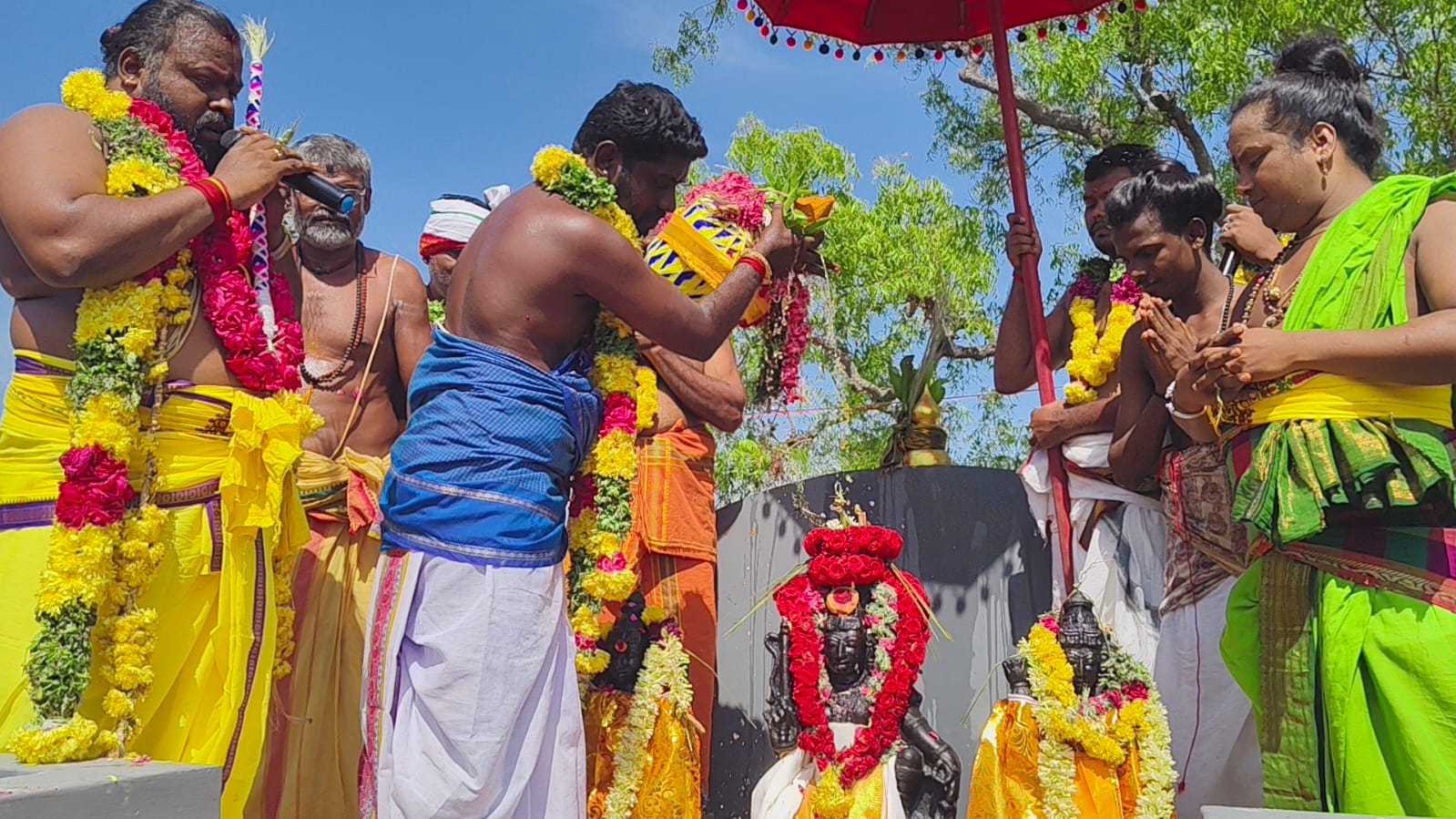 திருப்புத்தூர் அருகே கம்பர் கவி பாடிய பிரசித்தி பெற்ற அய்யனார் கோயிலில் கும்பாபிஷேக விழா! 