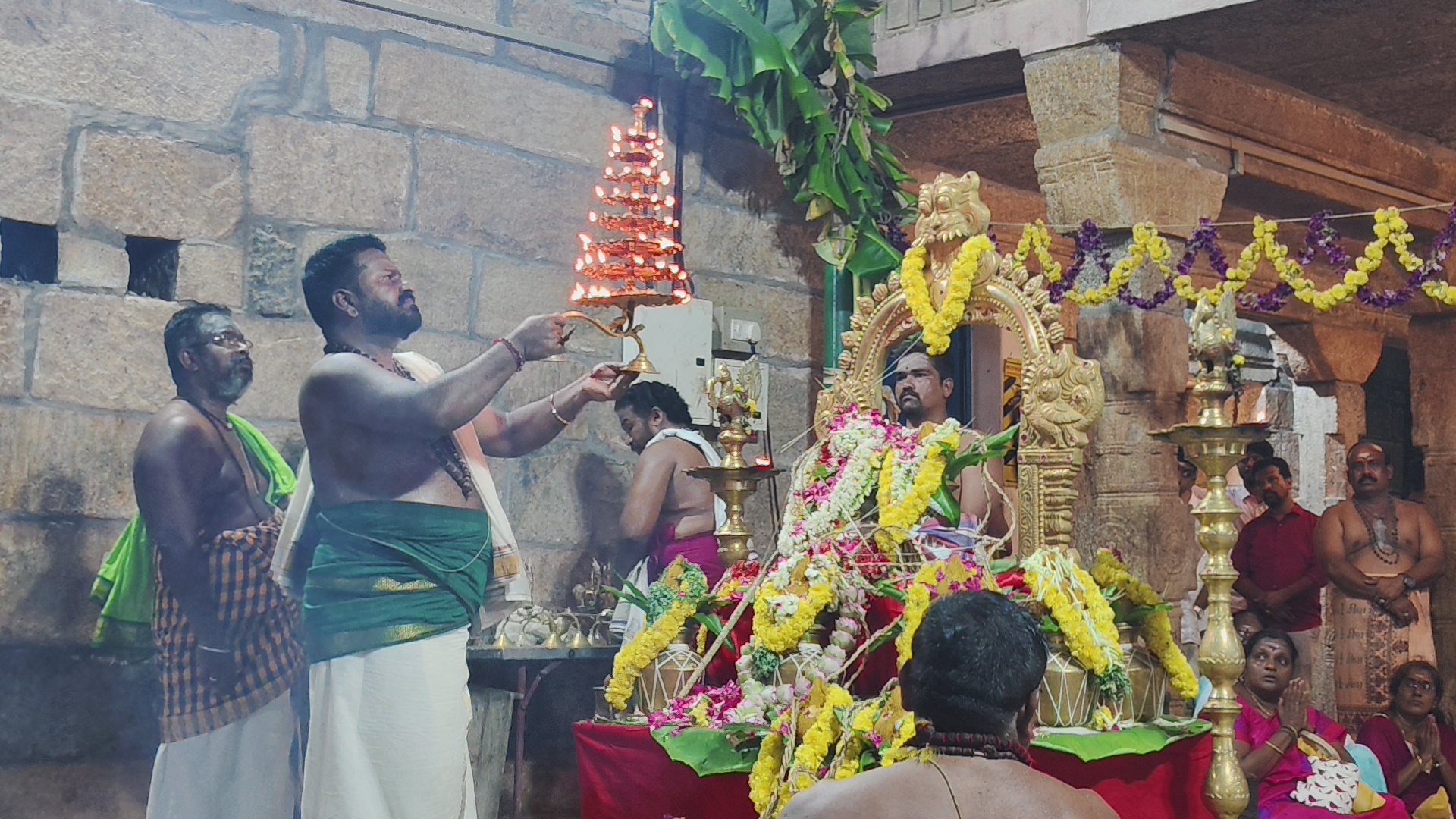 திருவைரவன்பட்டி  ஸ்ரீ திருமெய்ஞான புரீஸ்வரர் திருக்கோவிலில் ஆவணி மாத தேய்பிறை பைரவ அஷ்டமி யாகம் 